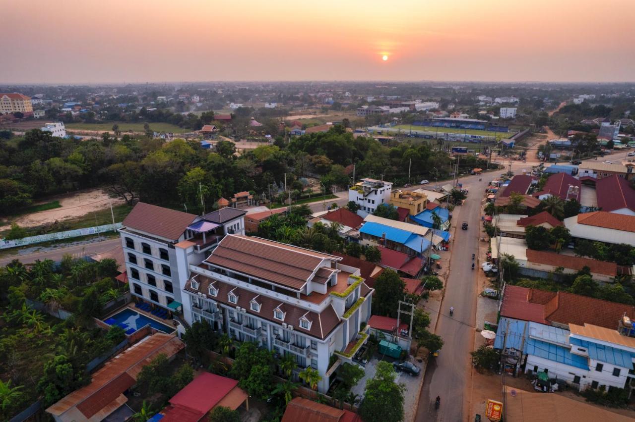 Blanc Smith Hotel Siem Reap Exterior photo
